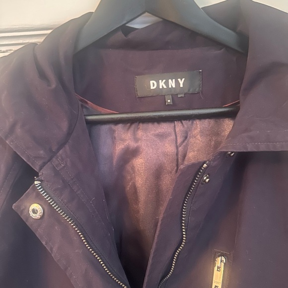 DKNY Hooded Water-Resistant Raincoat Women’s Medium Navy - Picture 5 of 7